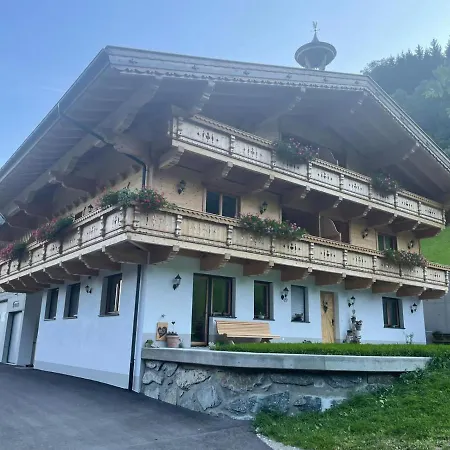 Alpen-appartement Auerhof דירה